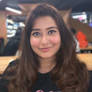 Meet your Posher, Aisha